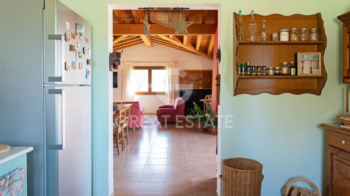 Image No.22-4 Bed Vineyard for sale