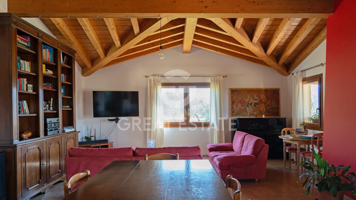 Image No.28-4 Bed Vineyard for sale