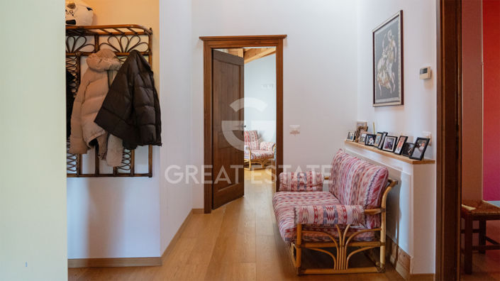 Image No.30-4 Bed Vineyard for sale