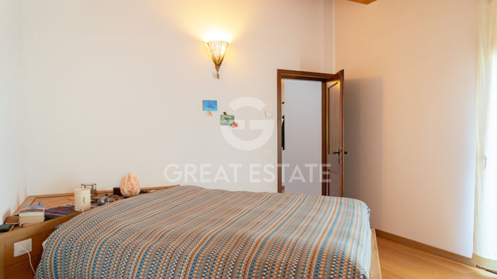 Image No.33-4 Bed Vineyard for sale