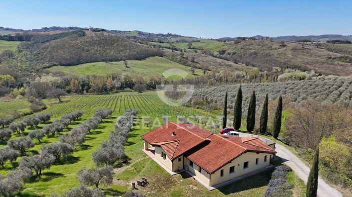 Image No.9-4 Bed Vineyard for sale