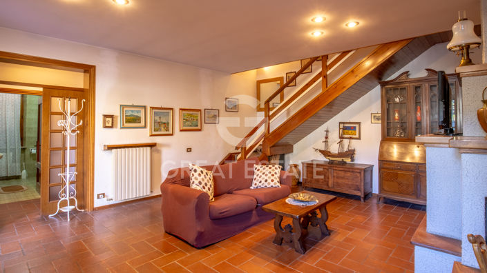 Image No.2-5 Bed Villa for sale