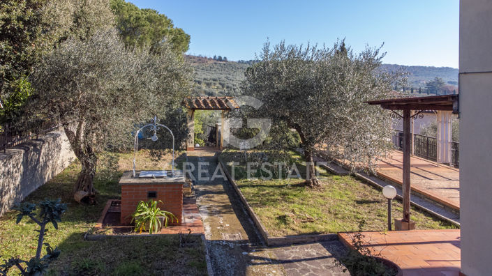 Image No.7-5 Bed Villa for sale