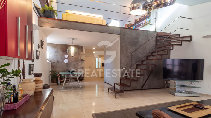 Image No.12-4 Bed Property for sale