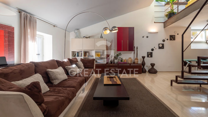 Image No.13-4 Bed Property for sale