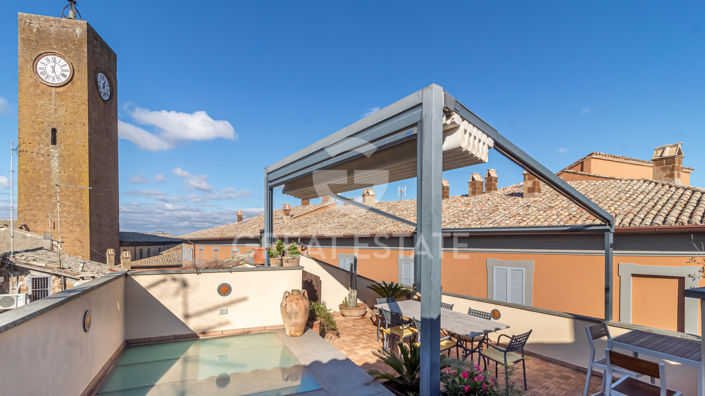 Image No.3-4 Bed Property for sale