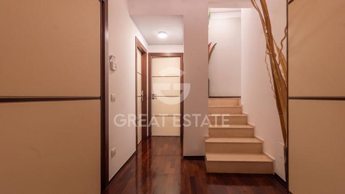 Image No.21-4 Bed Property for sale