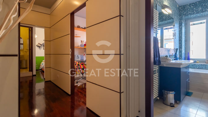 Image No.26-4 Bed Property for sale