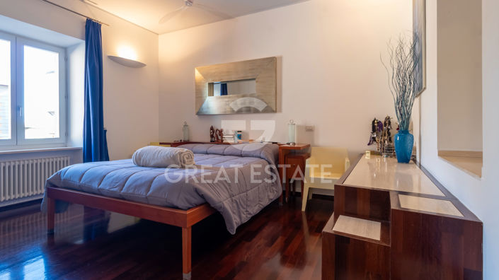 Image No.29-4 Bed Property for sale