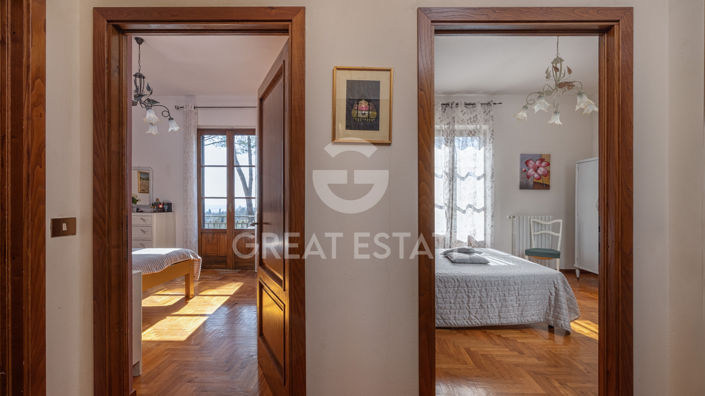 Image No.23-3 Bed Country House for sale