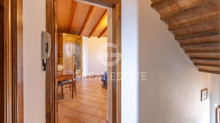 Image No.24-2 Bed Apartment for sale