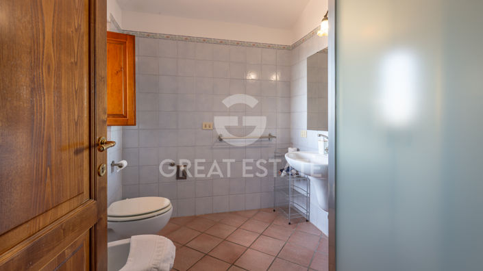 Image No.30-2 Bed Apartment for sale