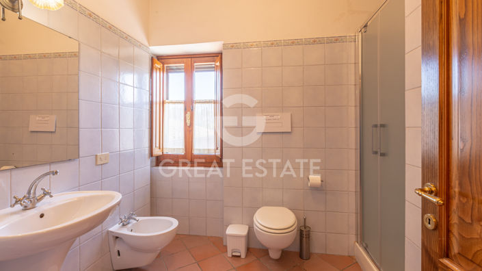 Image No.28-2 Bed Apartment for sale