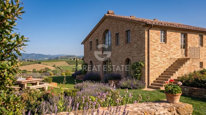 Image No.4-11 Bed Country House for sale