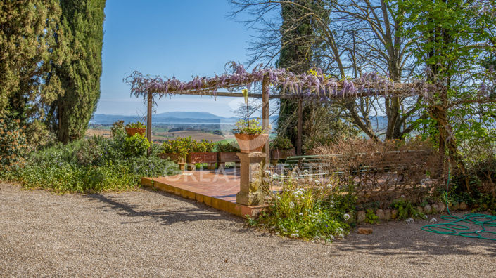 Image No.10-12 Bed Country House for sale