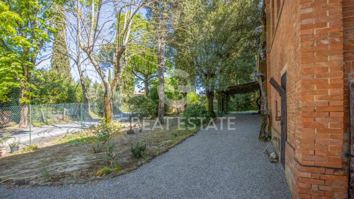 Image No.15-12 Bed Country House for sale