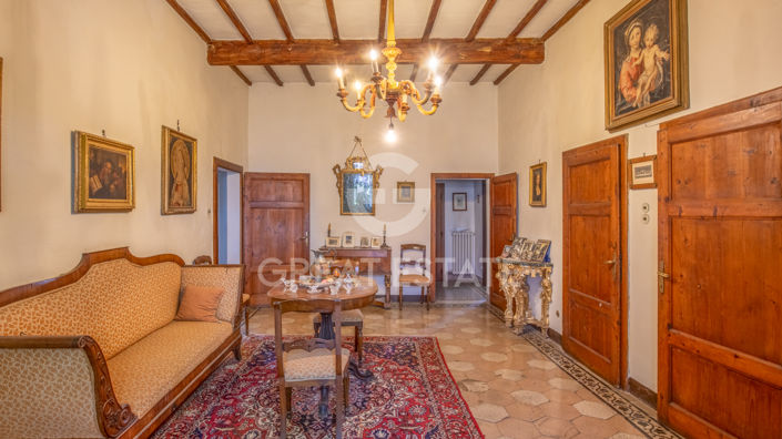 Image No.20-12 Bed Country House for sale