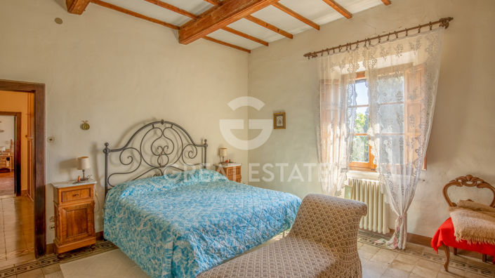 Image No.32-12 Bed Country House for sale
