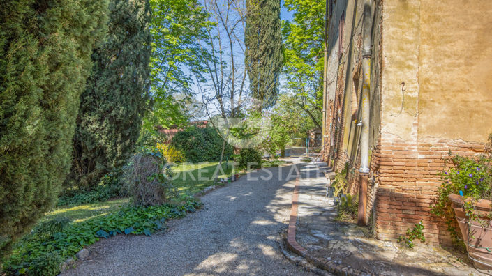 Image No.9-12 Bed Country House for sale