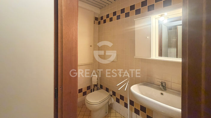 Image No.17-3 Bed Property for sale