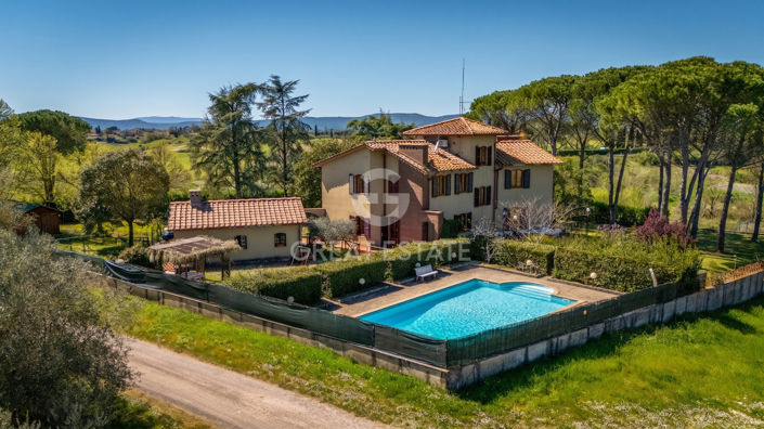 Image No.3-5 Bed Villa for sale