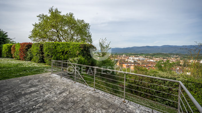 Image No.13-4 Bed Country House for sale