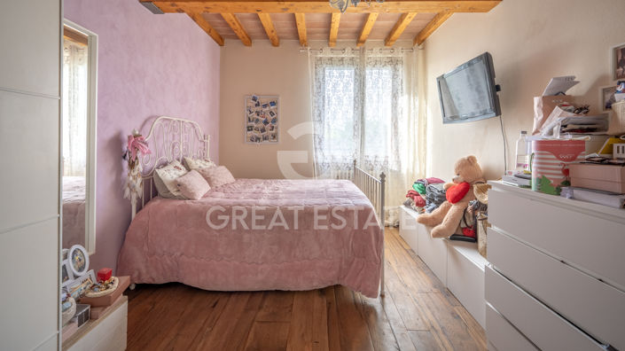 Image No.32-4 Bed Country House for sale