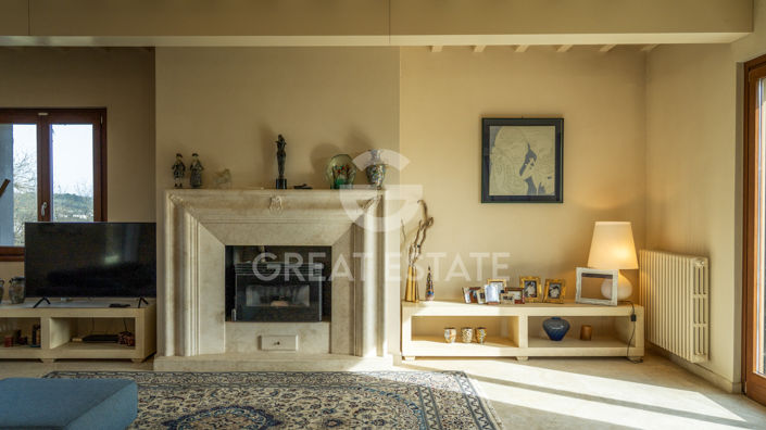 Image No.43-4 Bed Country House for sale
