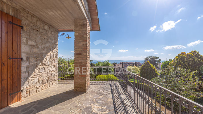 Image No.10-4 Bed Villa for sale