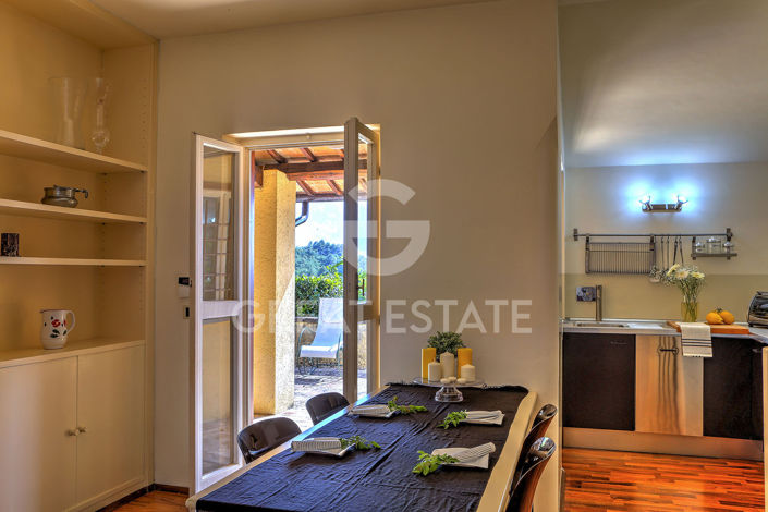 Image No.23-Maison de campagne de 6 chambres à vendre à Foligno