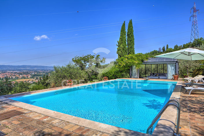 Image No.39-Maison de campagne de 6 chambres à vendre à Foligno