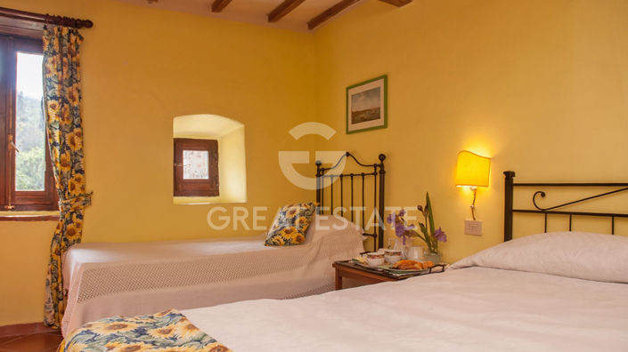 Image No.30-12 Bed Country House for sale