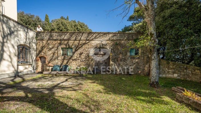 Image No.11-6 Bed Villa for sale