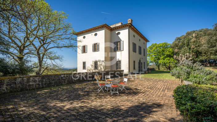 Image No.9-6 Bed Villa for sale