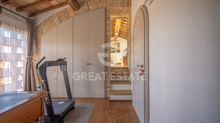 Image No.28-2 Bed Country House for sale