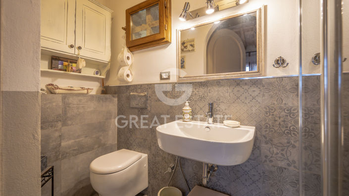 Image No.30-2 Bed Country House for sale