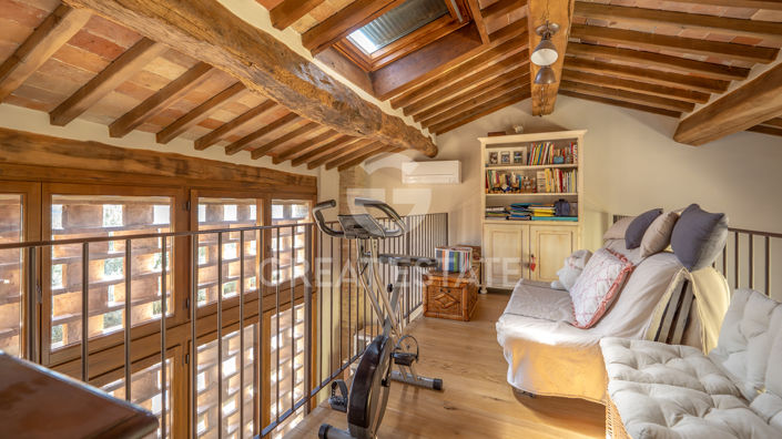 Image No.32-2 Bed Country House for sale