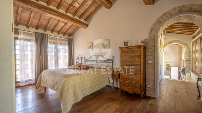 Image No.35-2 Bed Country House for sale