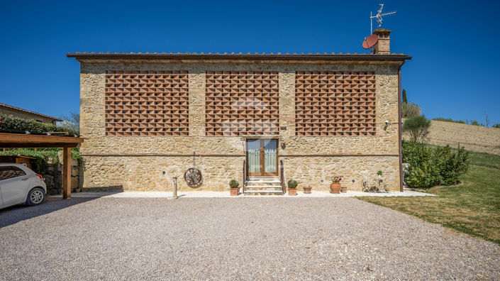Image No.8-2 Bed Country House for sale