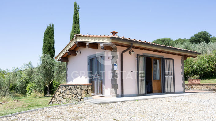 Image No.17-13 Bed Country House for sale