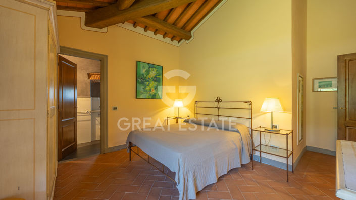 Image No.30-13 Bed Country House for sale