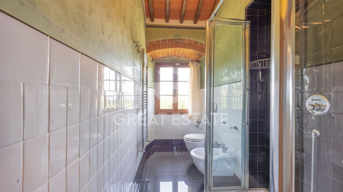 Image No.42-13 Bed Country House for sale