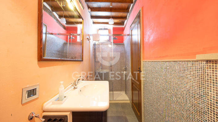 Image No.7-13 Bed Country House for sale