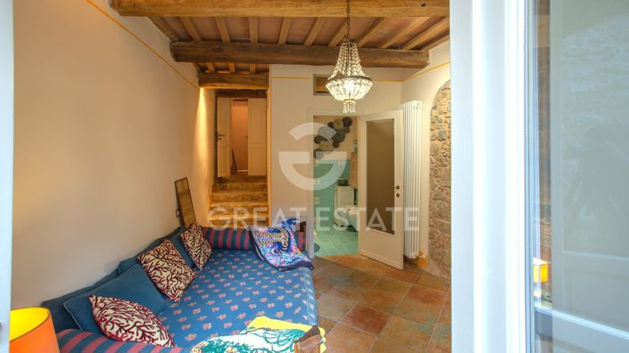 Image No.11-2 Bed Property for sale