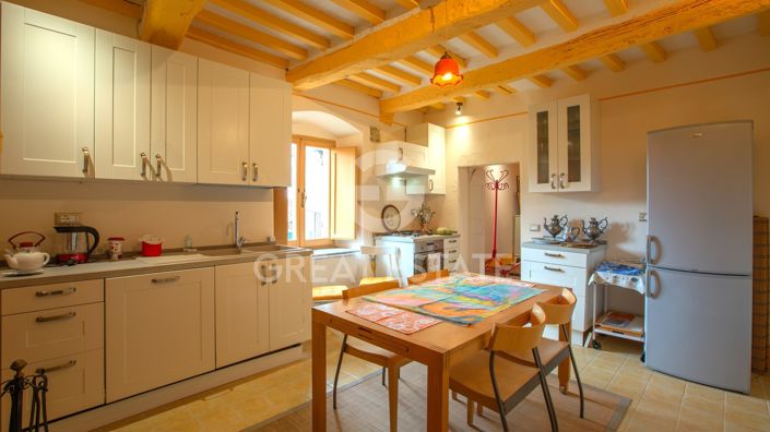 Image No.2-2 Bed Property for sale