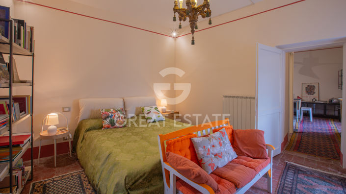 Image No.21-2 Bed Property for sale