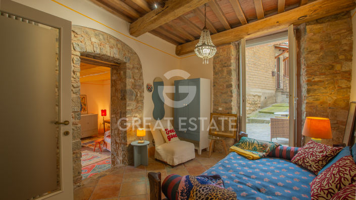 Image No.23-2 Bed Property for sale