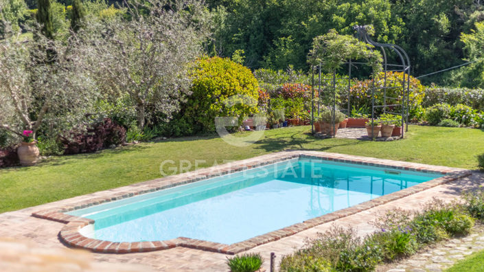 Image No.11-4 Bed Country House for sale