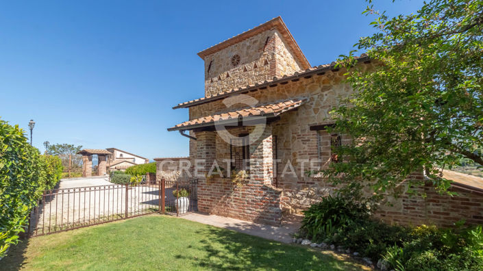 Image No.19-4 Bed Country House for sale