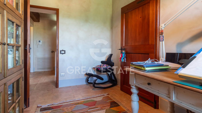 Image No.34-4 Bed Country House for sale